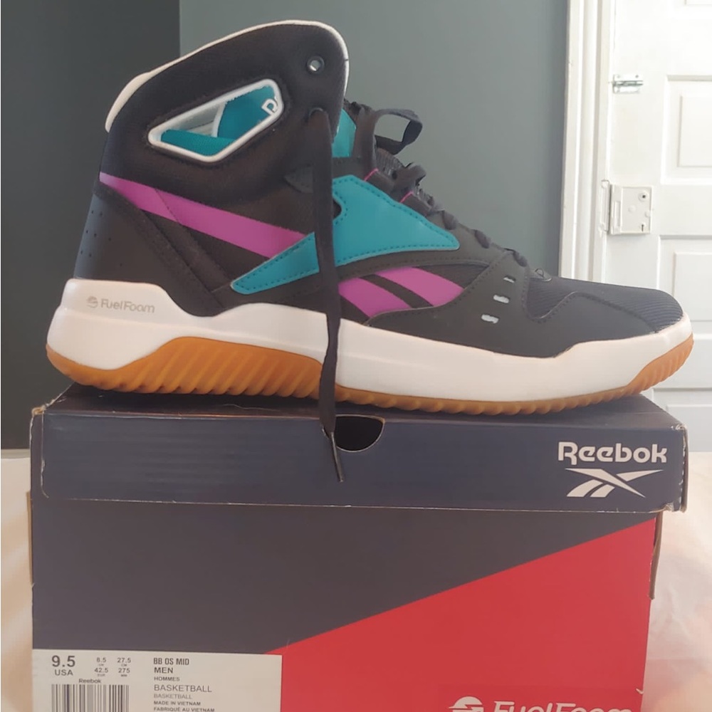 Reebok Mens Basketball Mids 9.5